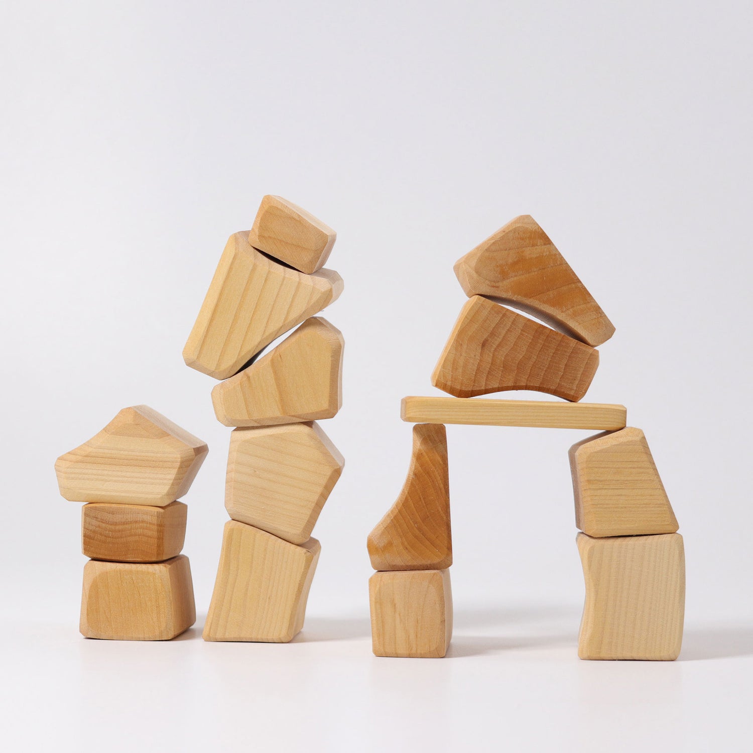 15 Natural Waldorf Building Blocks