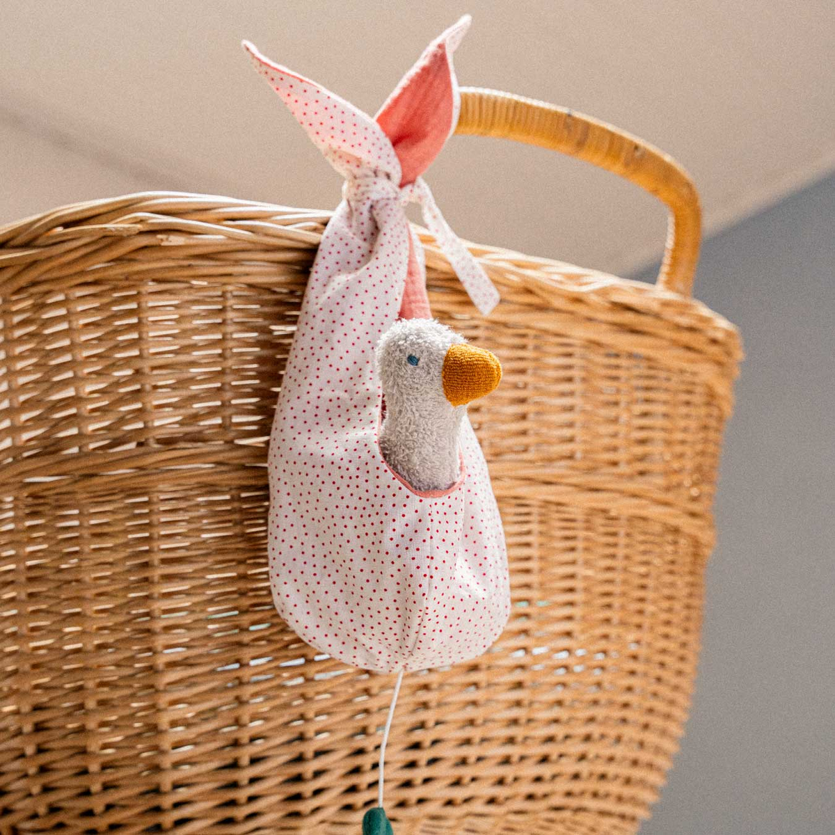 Music Box Nest Pink