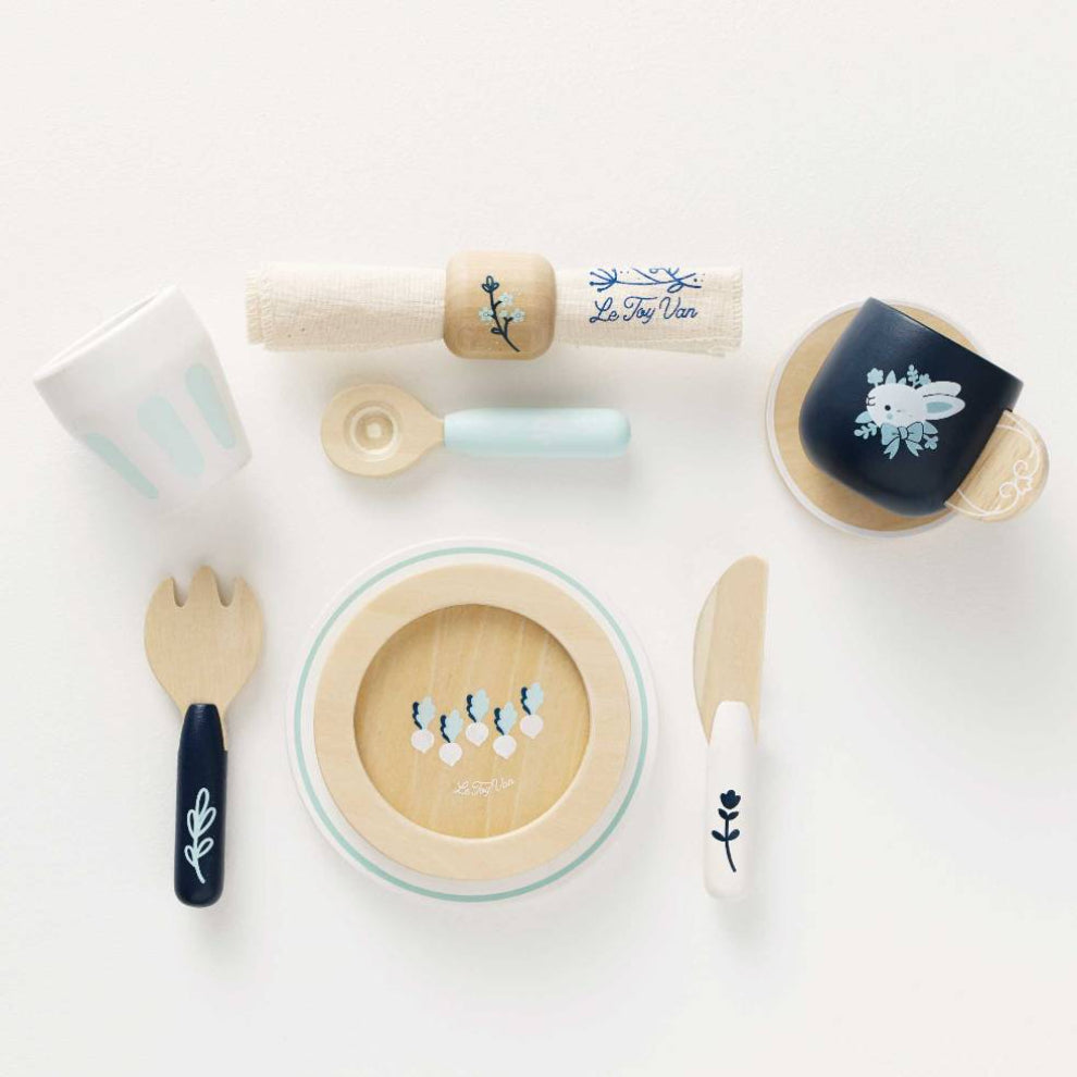 Dinnerware Set