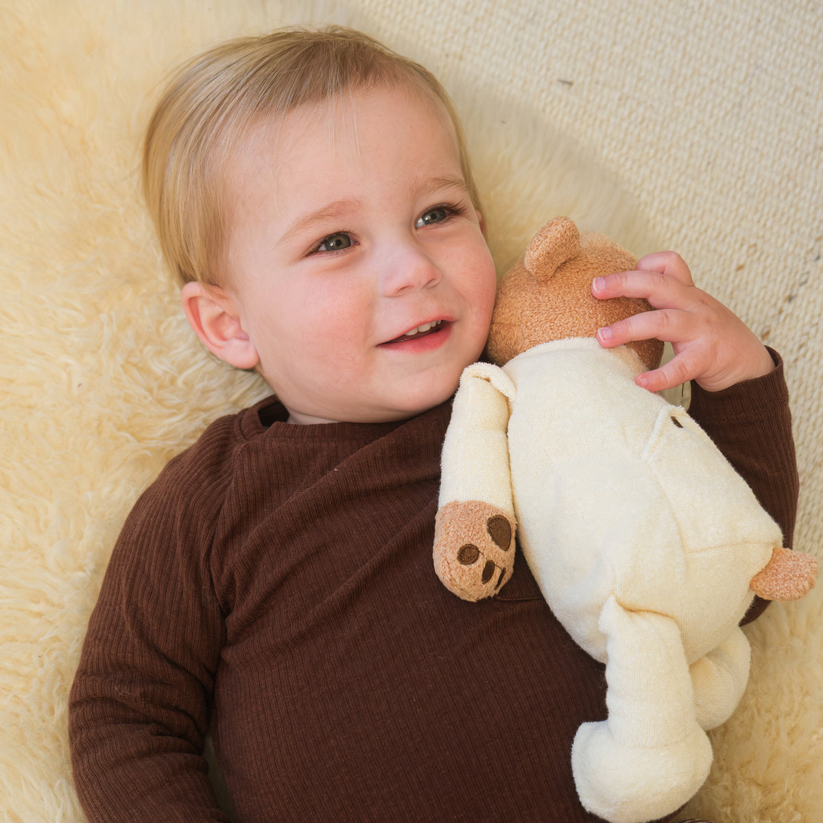 Bebé Urso Pesado e com Pijama