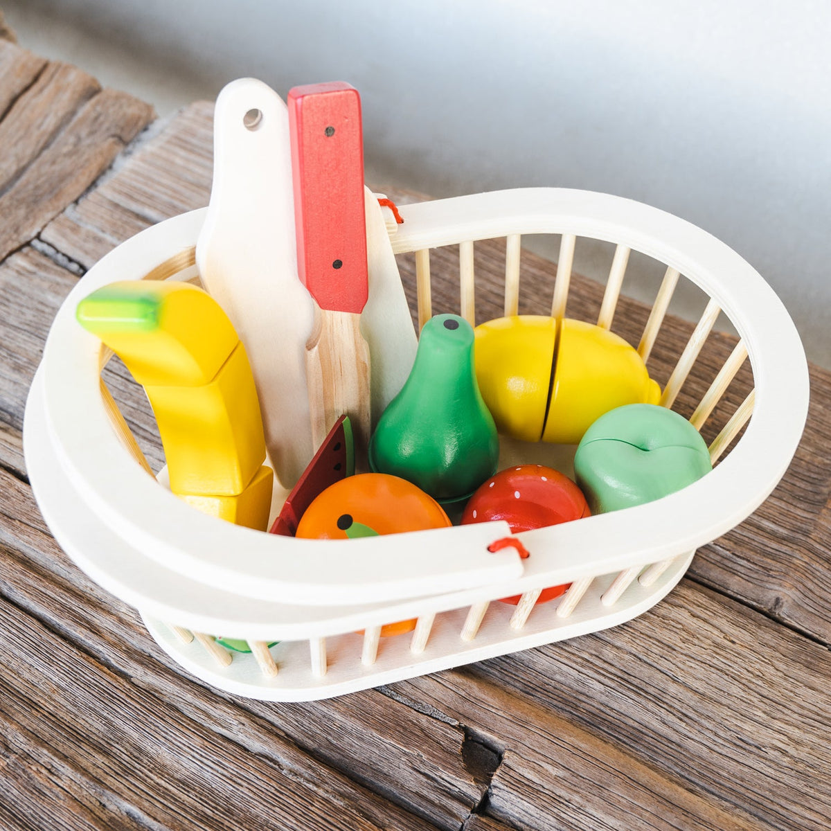 Cesto de Frutas para cortar