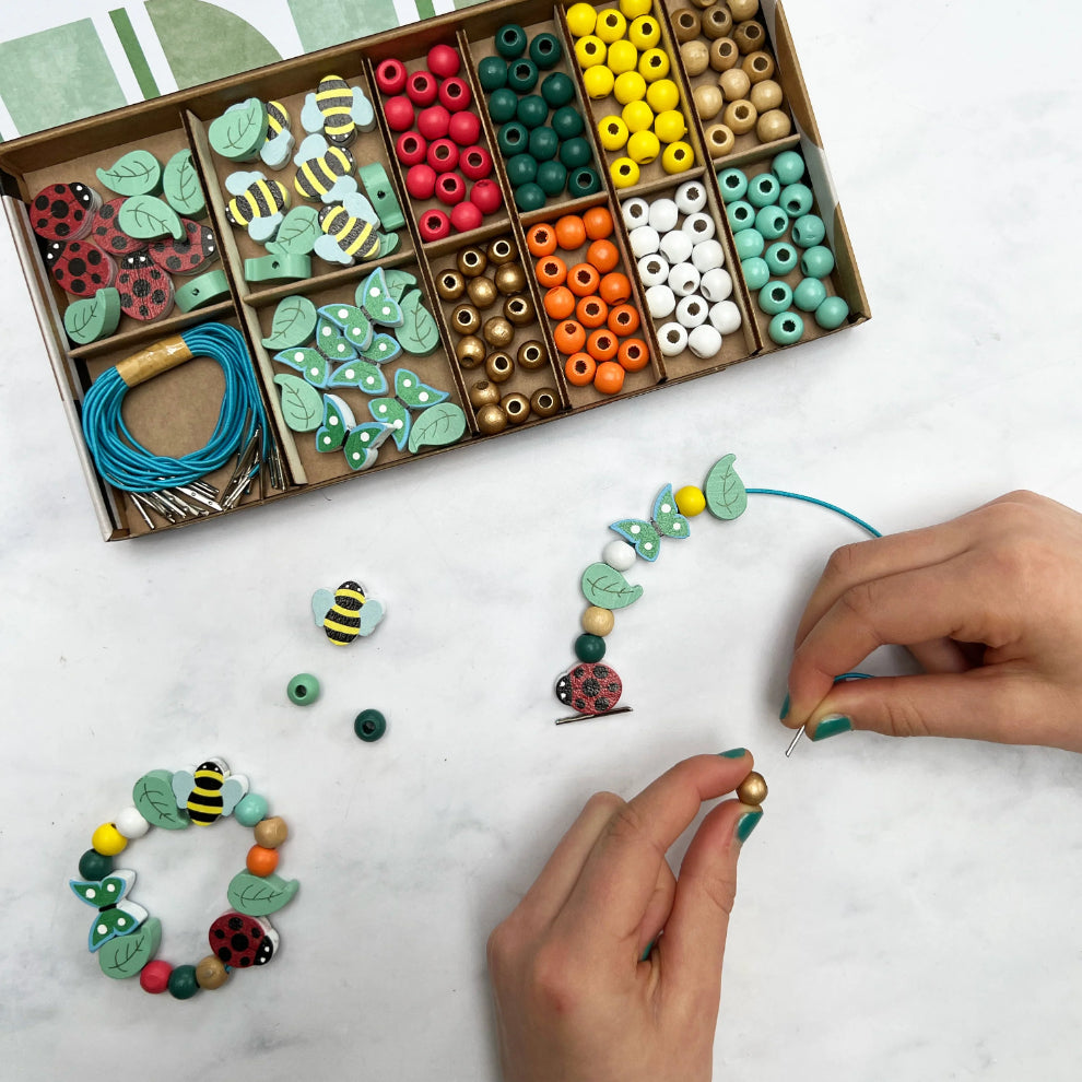 Minibeasts Large Bracelet Kit