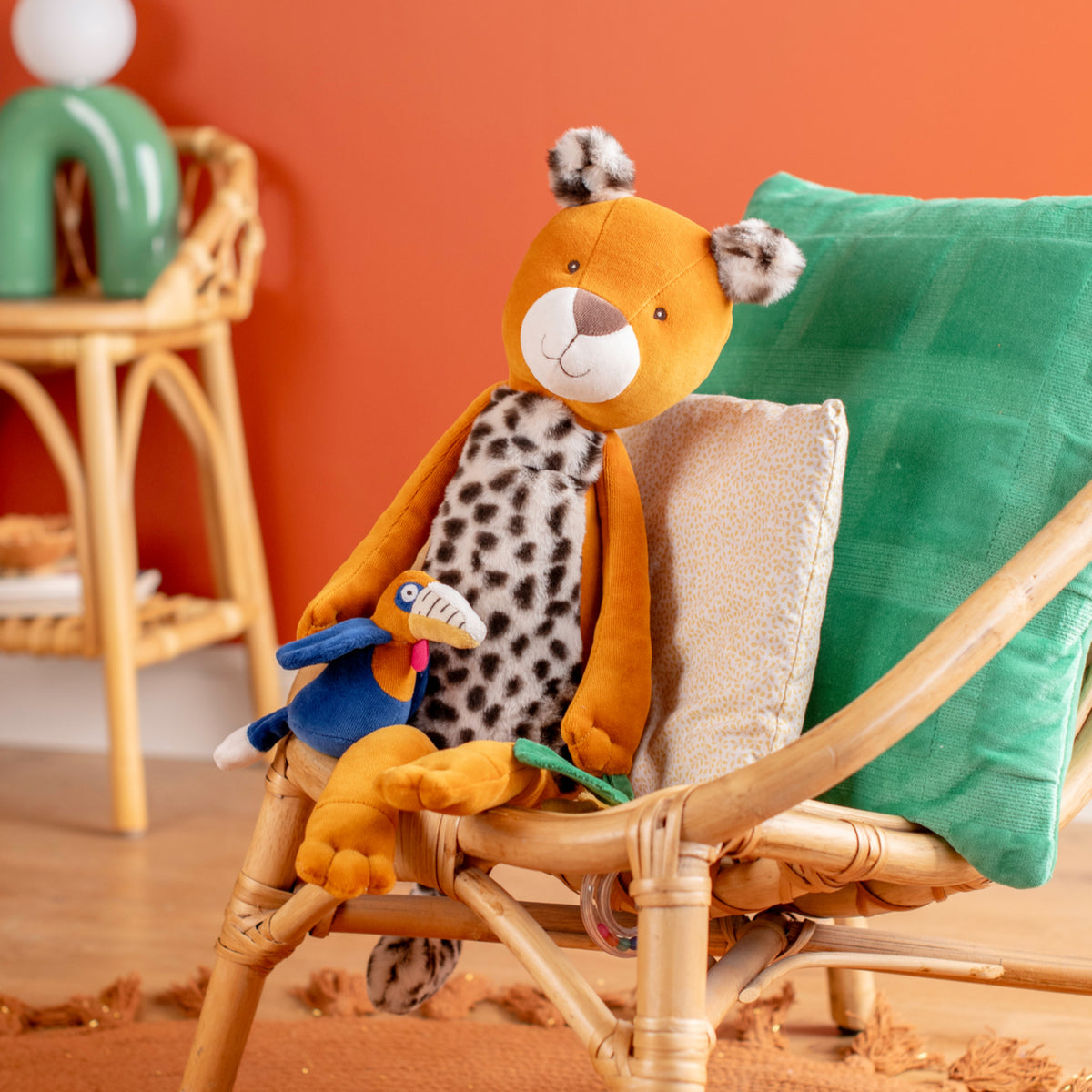 Grande Peluche de Actividades Taigo