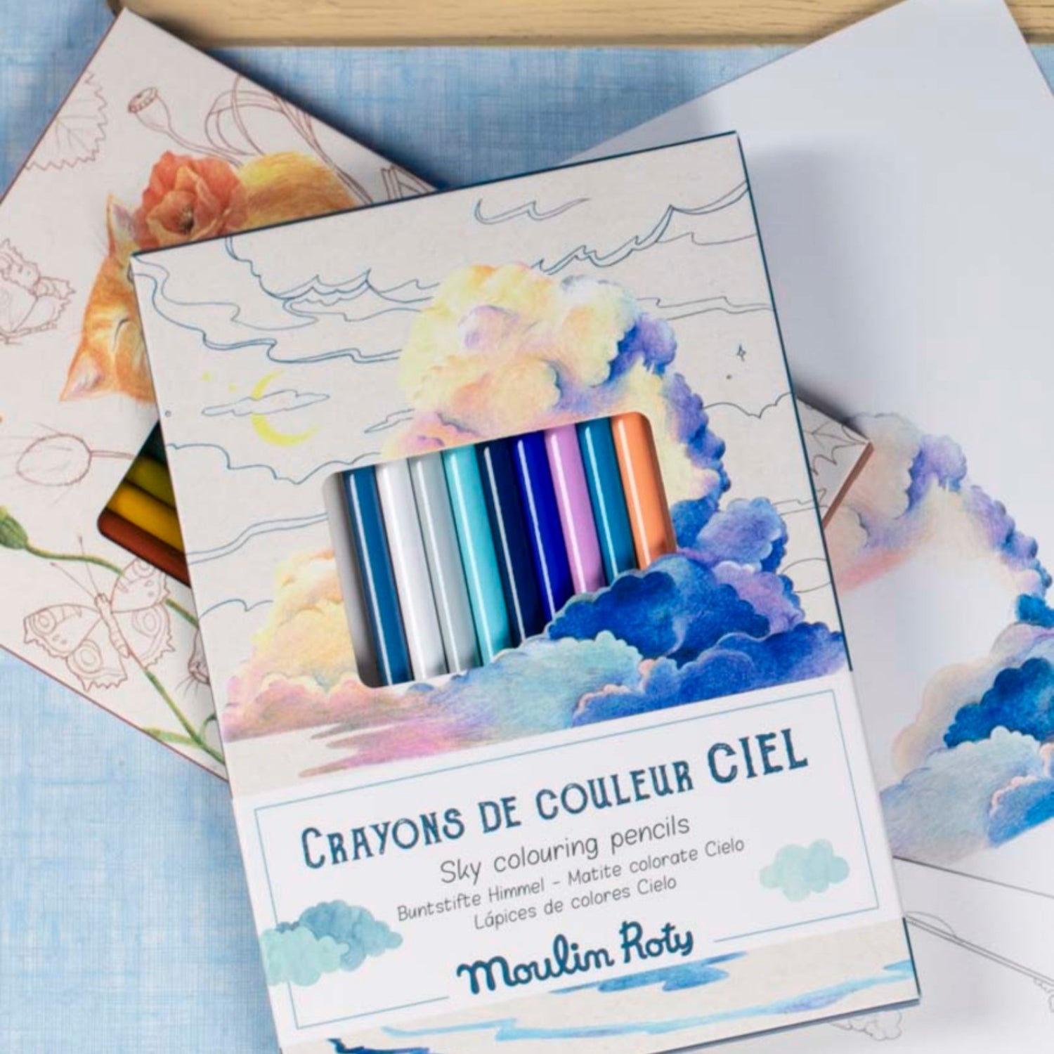 Explorateur Letters with 12 Colour Pencils